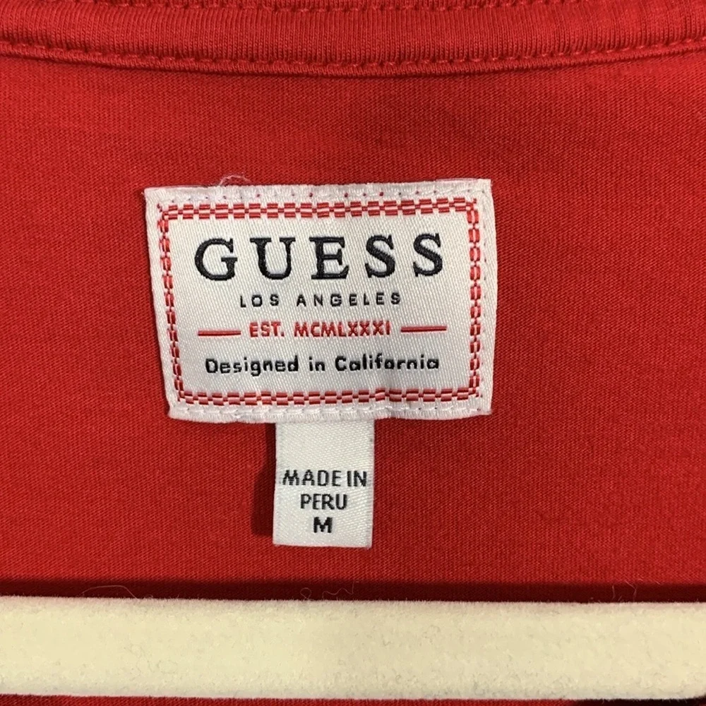 GUESS‎ Men's Red Short Sleeve Pima Embellished Logo Crew T-Shirt size M - Picture 3 of 12